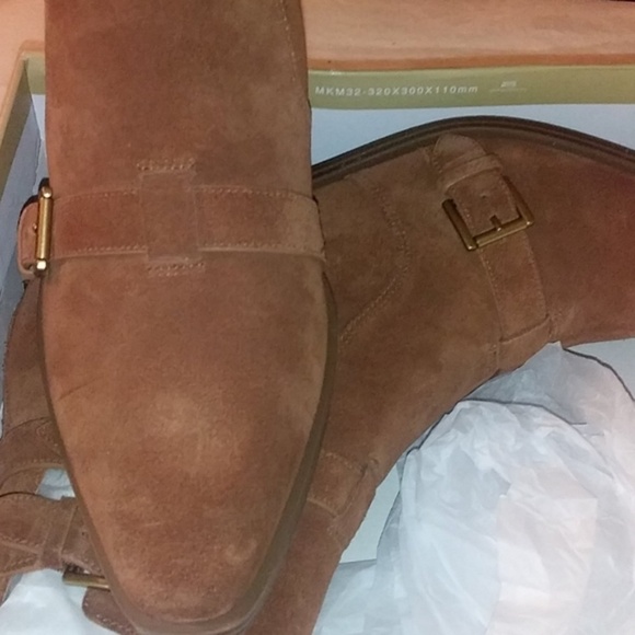 NEW New Michael Kors Radley Bootie  SUEDE Tan/ brown 10 - Picture 7 of 9